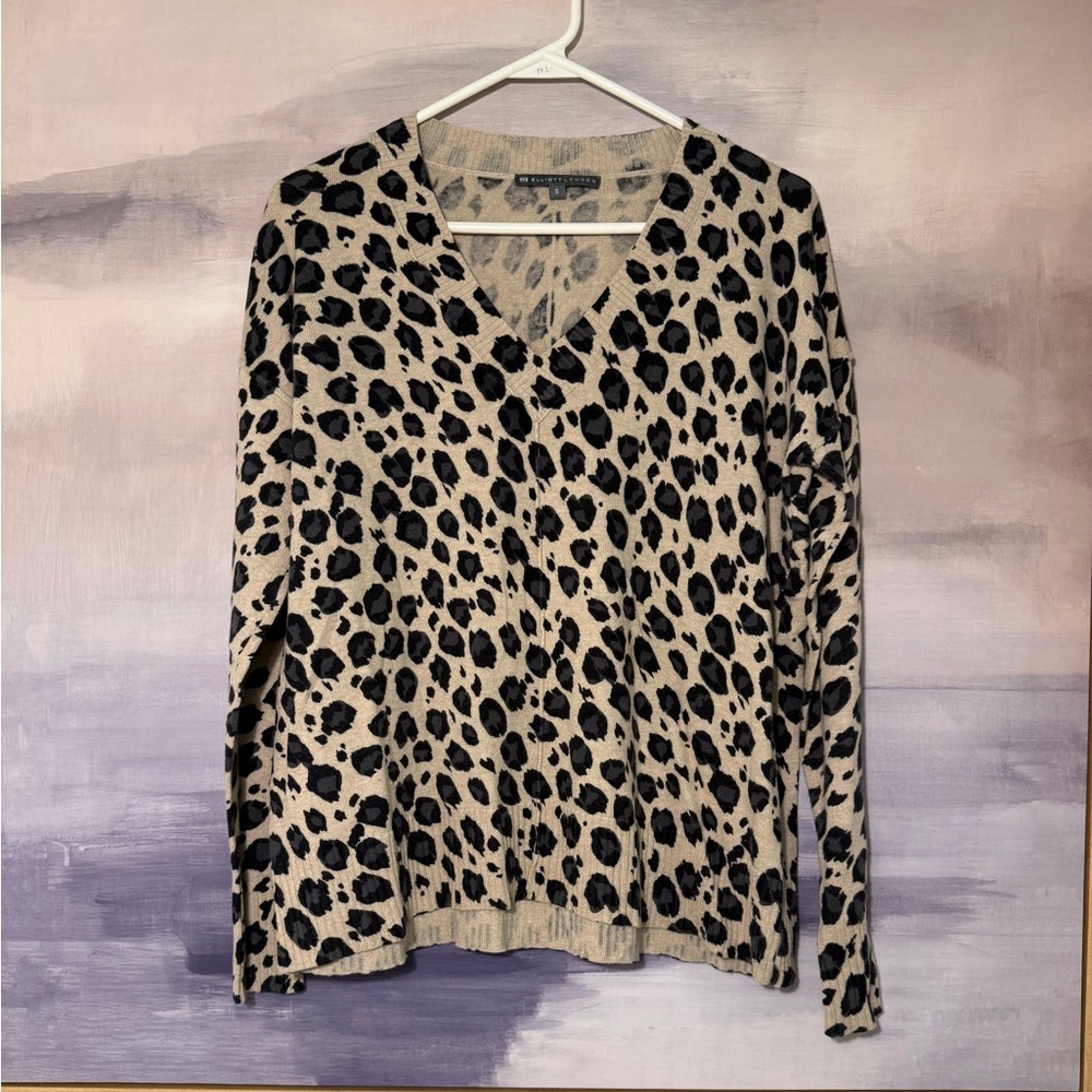 Elliott Lauren Beige and Black Leopard Print‎ V-Neck Cotton Cashmere Sweater